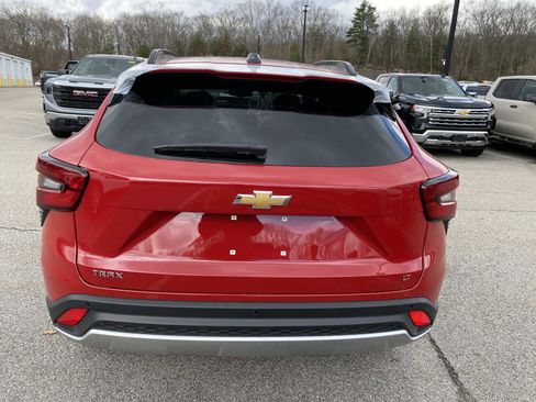 New 2026 Chevrolet Trax LT image 4