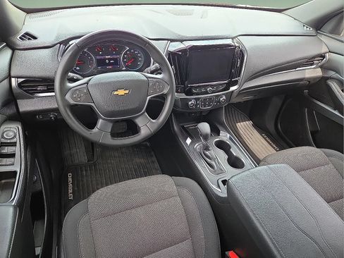Certified 2023 Chevrolet Traverse LT FWD image 6