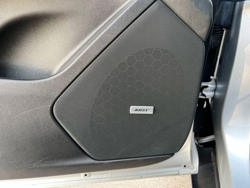 Used 2017 Cadillac XT5 Luxury w/ Driver Awareness Package image 14