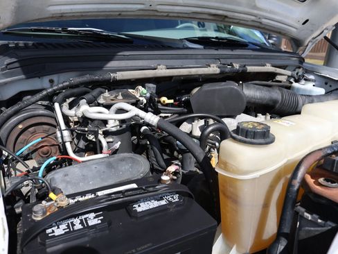 Used 2000 Ford Excursion XLT image 46