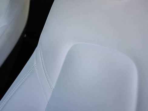 Used 2023 Tesla Model Y Long Range image 26