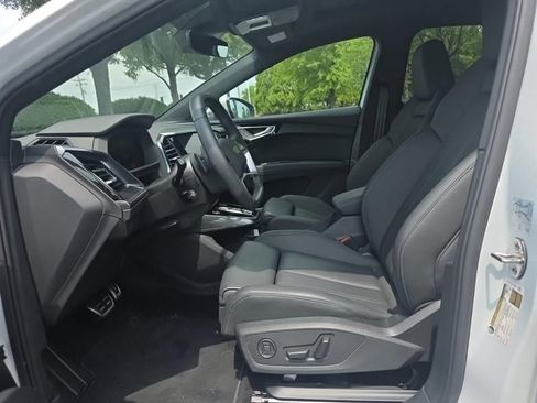 Used 2024 Audi Q4 e-tron Premium Plus w/ Premium Plus AWD/4WD image 13