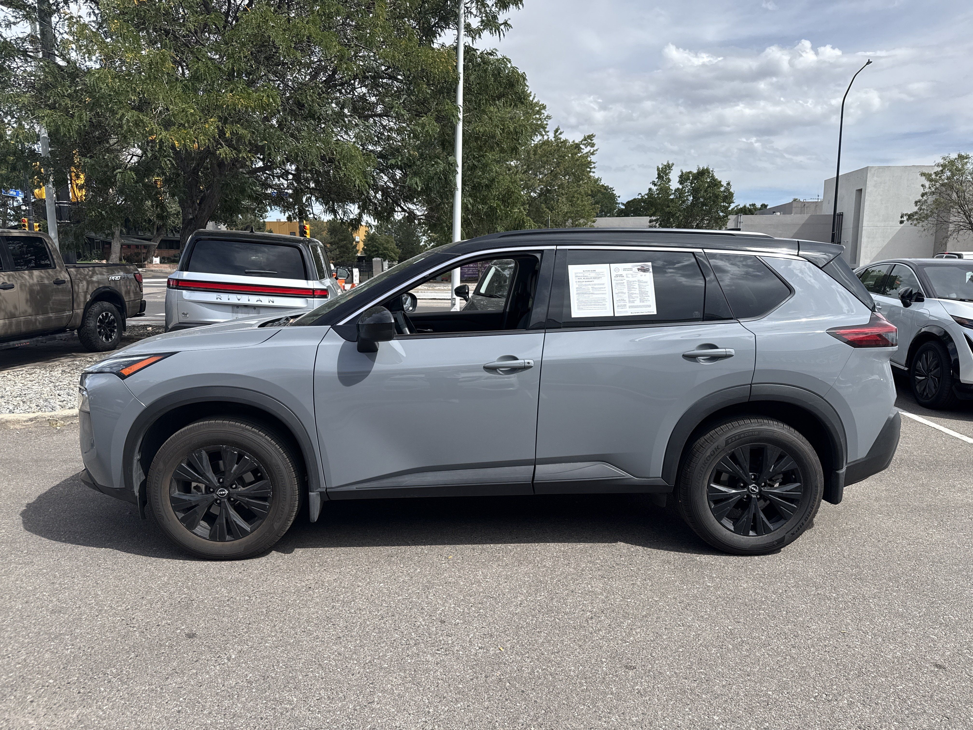 Certified 2023 Nissan Rogue SV w/ SV Premium B Package AWD/4WD image 4