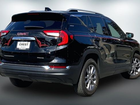 Used 2024 GMC Terrain SLT AWD/4WD image 13