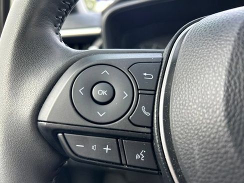 Used 2024 Toyota Corolla SE w/ SE Package FWD image 19