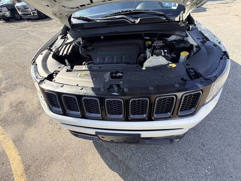 Used 2018 Jeep Compass Sport FWD image 4