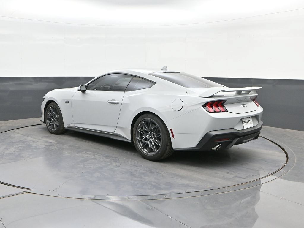New 2026 Ford Mustang GT w/ GT Performance Package RWD image 5