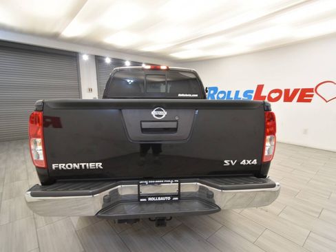 Used 2018 Nissan Frontier SV AWD/4WD image 4
