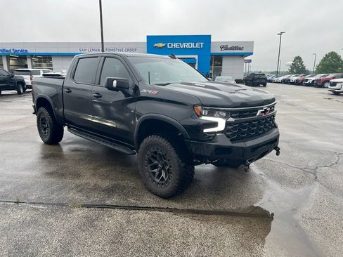 Used 2025 Chevrolet Silverado 1500 ZR2 w/ Technology Package AWD/4WD image 1