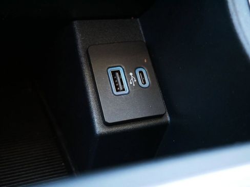 Certified 2024 Ford Edge SEL image 25