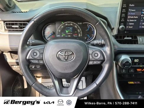 Used 2022 Toyota RAV4 XSE AWD/4WD image 15