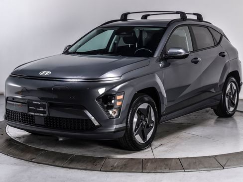 Used 2024 Hyundai Kona SEL FWD image 2