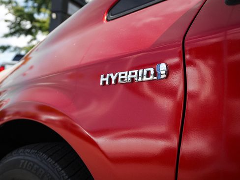 Used 2012 Toyota Prius Two FWD image 31