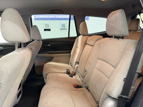 Used 2019 Honda Pilot LX image 18