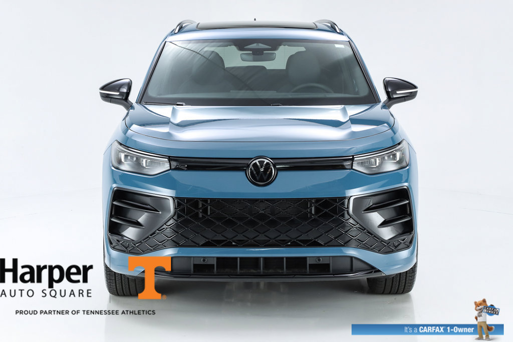 Used 2025 Volkswagen Tiguan SE R-Line AWD/4WD image 16