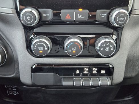 New 2026 RAM 1500 Tradesman AWD/4WD image 16