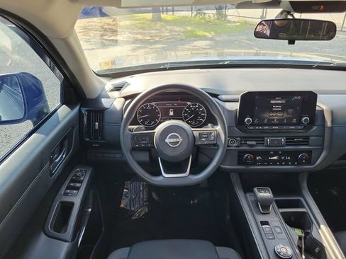 Used 2024 Nissan Pathfinder S AWD/4WD image 26