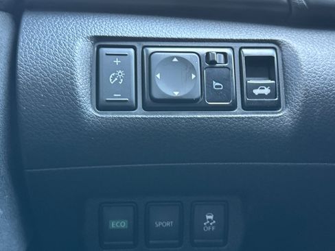 Used 2017 Nissan Sentra NISMO w/ NISMO Premium Package FWD image 39