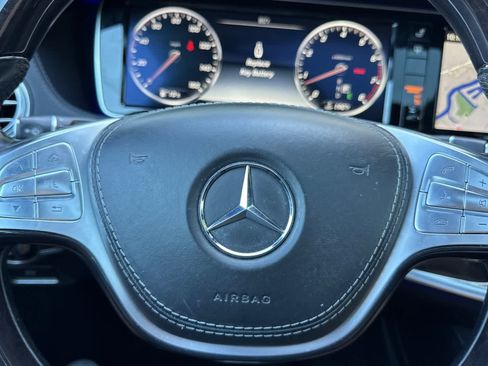 Used 2017 Mercedes-Benz S 550 Sedan image 24