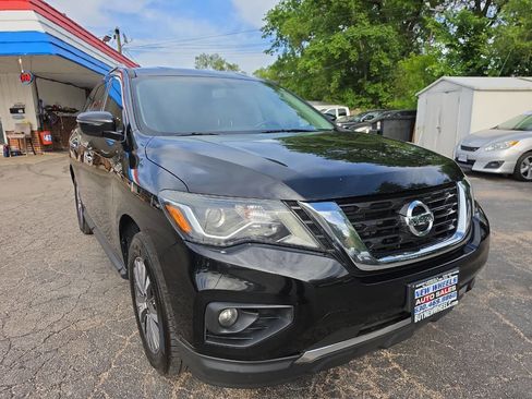 Used 2018 Nissan Pathfinder SV AWD/4WD image 5