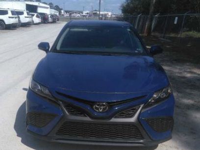 Used 2024 Toyota Camry SE w/ Convenience Package