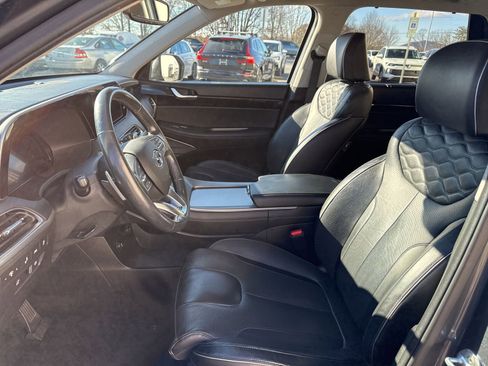 Used 2021 Hyundai Palisade Limited image 25