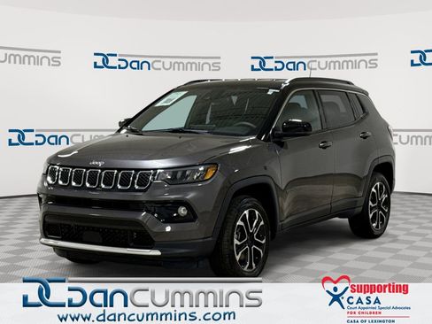 Used 2023 Jeep Compass Limited AWD/4WD image 1