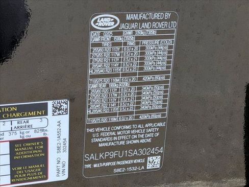 Used 2025 Land Rover Range Rover SE AWD/4WD image 24