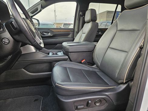 Used 2023 Chevrolet Tahoe Premier AWD/4WD image 15