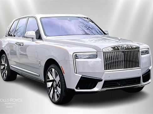 Used 2026 Rolls-Royce Cullinan image 2