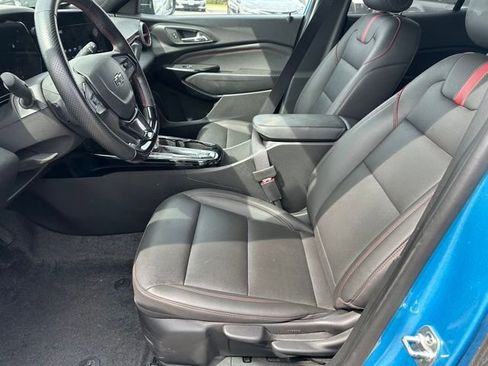 Used 2025 Chevrolet Trax RS w/ Driver Confidence Package FWD image 12