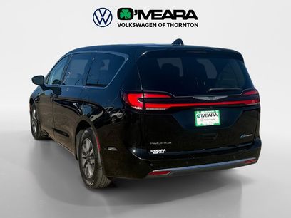 Used 2024 Chrysler Pacifica Limited