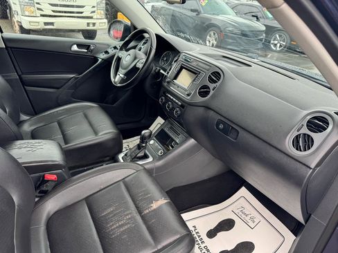 Used 2016 Volkswagen Tiguan S AWD/4WD image 10
