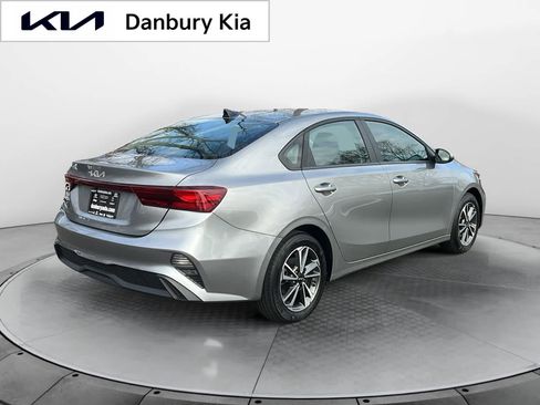 Used 2023 Kia Forte LXS image 6