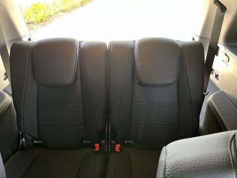 Certified 2025 Mercedes-Benz GLS 450 4MATIC image 33