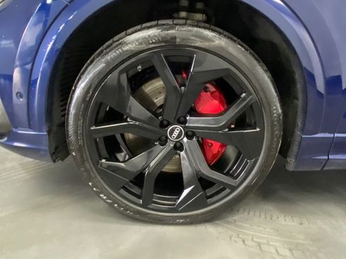 Used 2022 Audi RS Q8 w/ Carbon Optic Package image 19