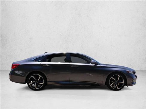 Used 2018 Honda Accord Sport image 4