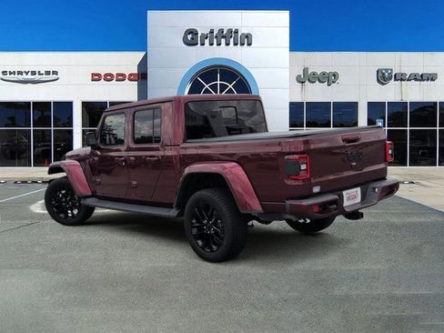 Used 2021 Jeep Gladiator Overland AWD/4WD image 9
