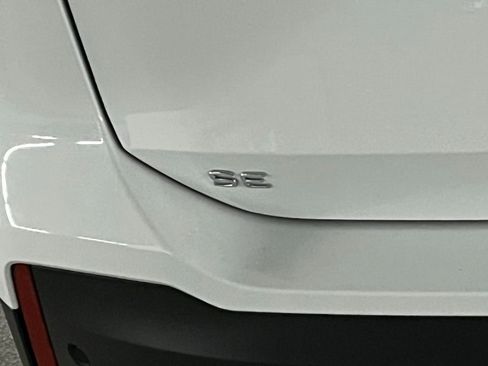 New 2026 Volkswagen Tiguan SE image 36