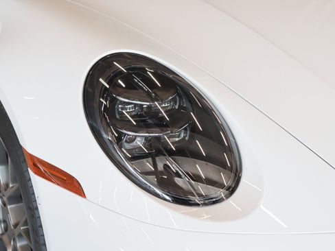 Used 2025 Porsche 911 Carrera image 34