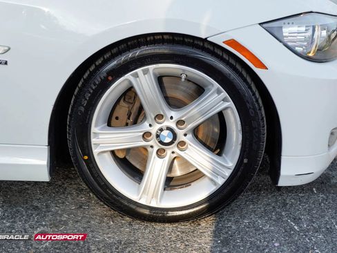 Used 2011 BMW 335i xDrive Sedan AWD/4WD image 10