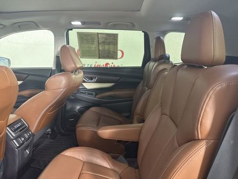 Used 2019 Subaru Ascent Touring image 13