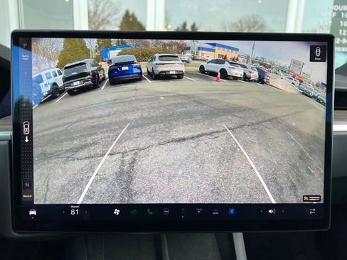 Used 2025 Tesla Model X image 22