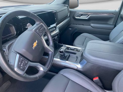 Used 2023 Chevrolet Silverado 1500 LTZ AWD/4WD image 34