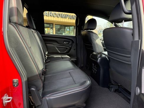 Used 2020 Nissan Titan PRO-4X image 15
