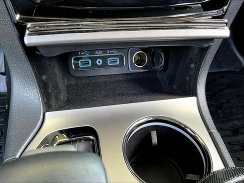 Used 2019 Jeep Grand Cherokee High Altitude AWD/4WD image 15