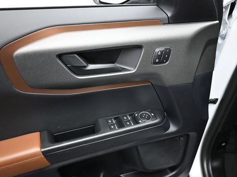 Certified 2025 Ford Bronco Sport Outer Banks w/ Outer Banks Tech Package+ image 11