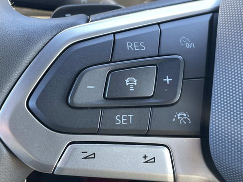 New 2026 Volkswagen Atlas SE FWD image 22