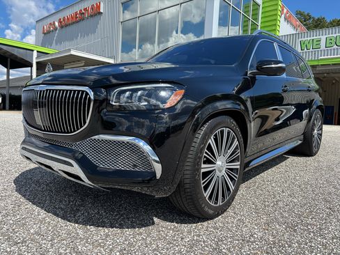 Used 2023 Mercedes-Benz Maybach GLS 600 4MATIC image 13