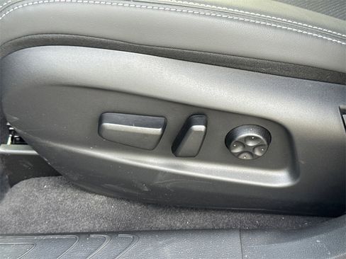 New 2025 VinFast VF 8 Plus image 26